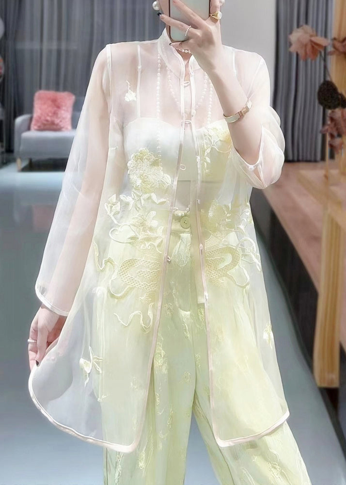 Classic Vintage Shirt with a Flattering Fit