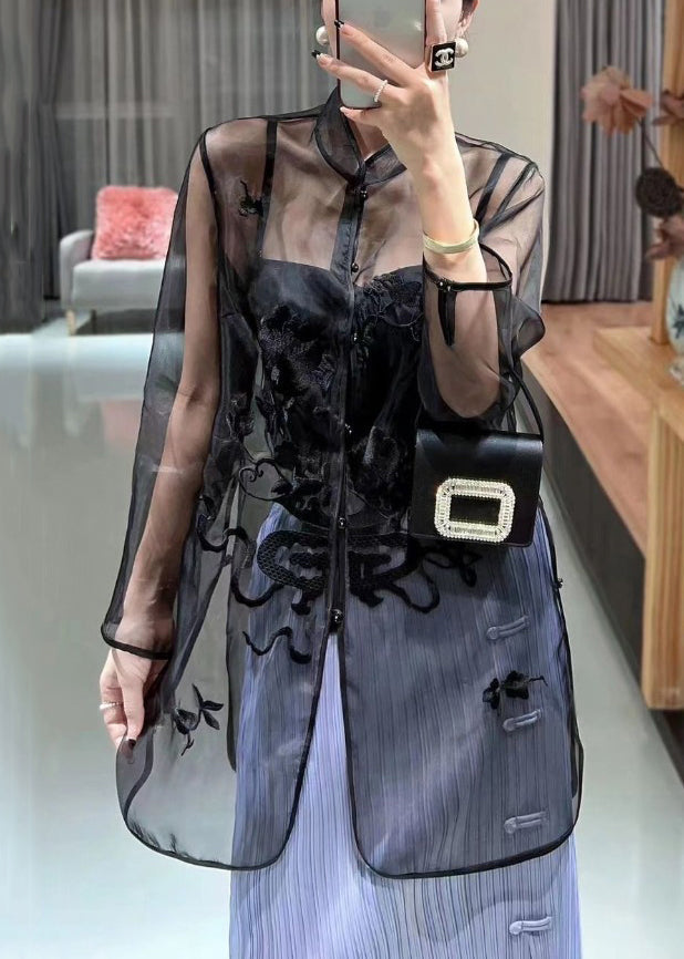 Classic Vintage Shirt with a Flattering Fit