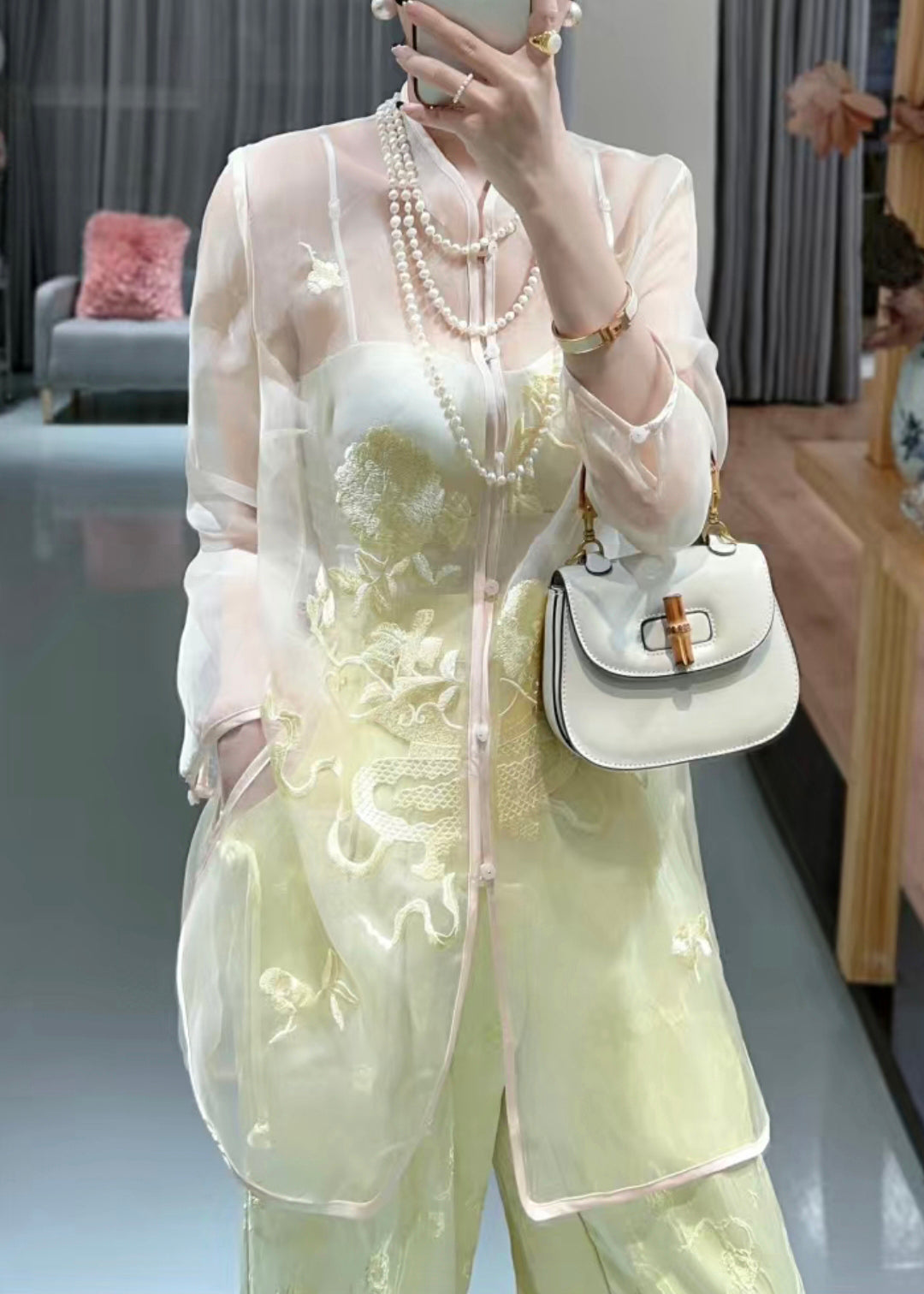 Classic Vintage Shirt with a Flattering Fit