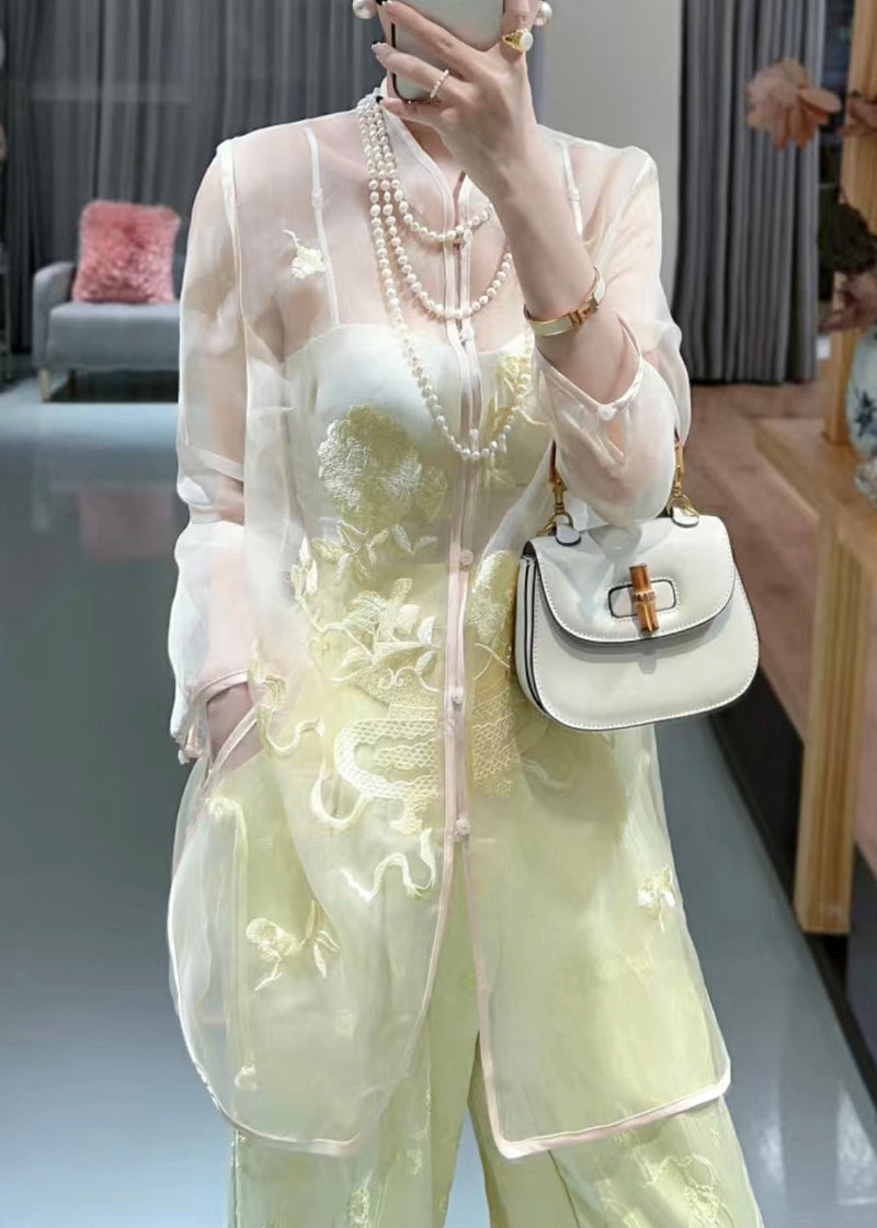 Classic Vintage Shirt with a Flattering Fit