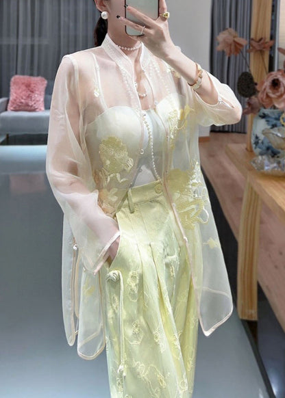 Classic Vintage Shirt with a Flattering Fit