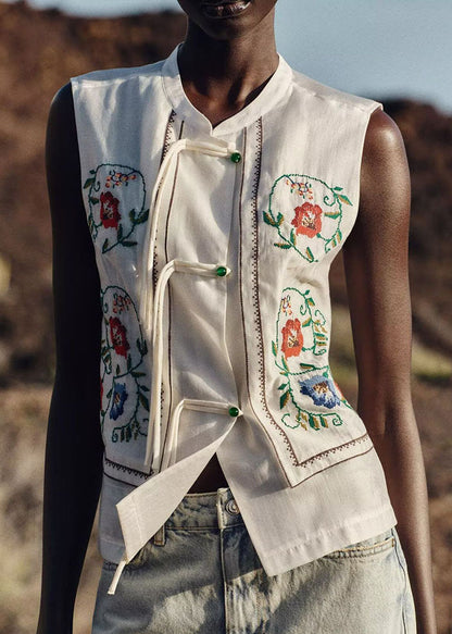 Polished Top with an Effortless Classic Look