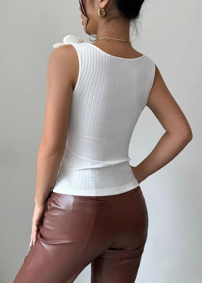 Gracefully Styled Garment for Any Occasion