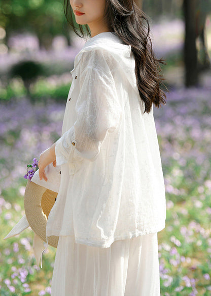 Effortlessly Elegant Coat with a Timeless Design