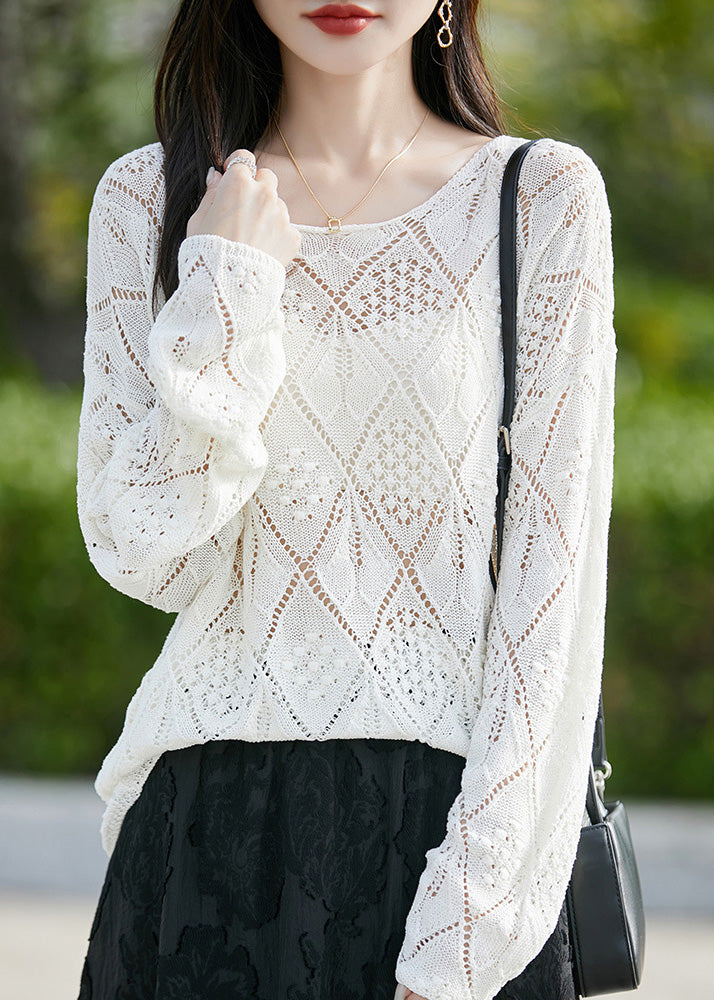 Classic Vintage Sweater with a Flattering Fit
