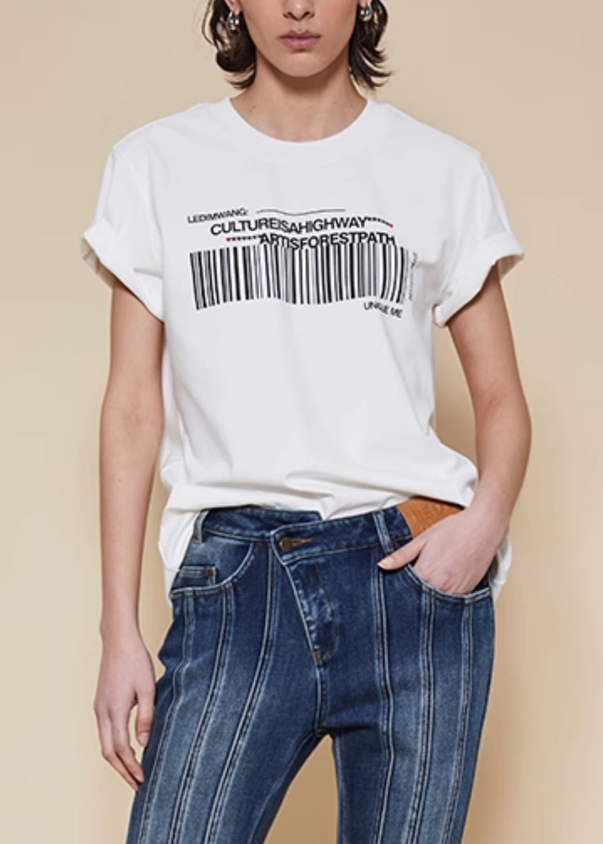 Effortlessly Elegant Shirt with a Timeless Design