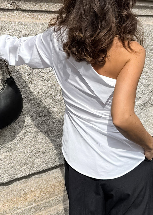 Polished Shirt with an Effortless Classic Look