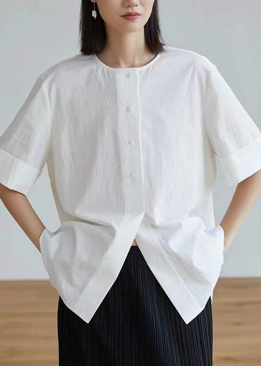 Classic Vintage Shirt with a Flattering Fit