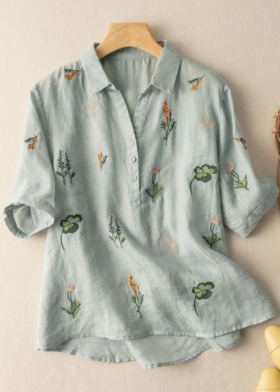 Classic Vintage Shirt with a Flattering Fit