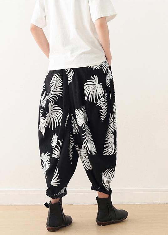 Effortlessly Elegant Pants with a Timeless Design