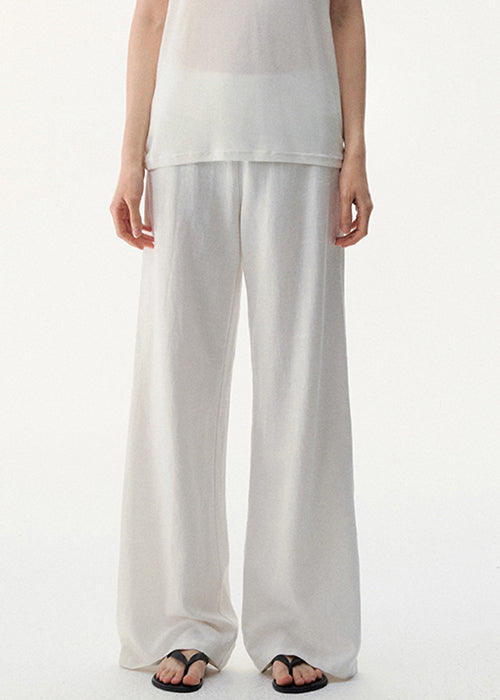 Elegantly Styled Pants for Everyday Wear