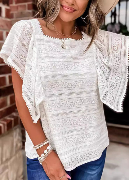 Classic Vintage Blouse with a Flattering Fit