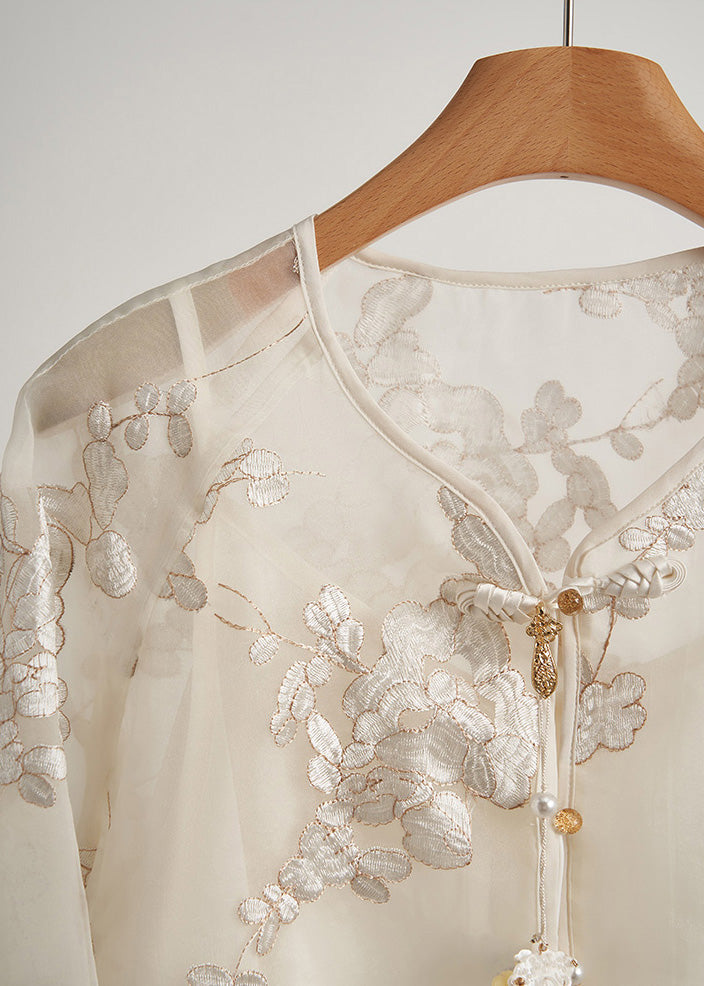 Beautifully Finished Coat in a Timeless Design