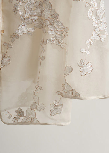 Beautifully Finished Coat in a Timeless Design