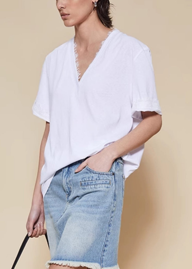 Classic Vintage Shirt with a Flattering Fit