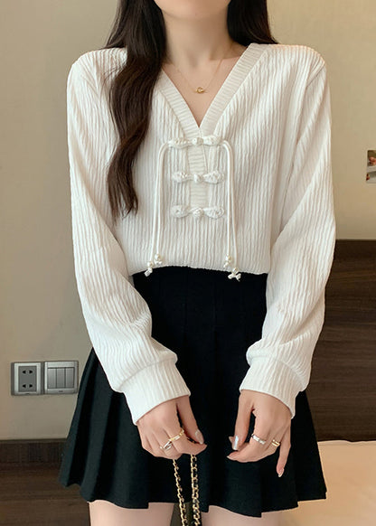 Effortlessly Elegant Shirt with a Timeless Design