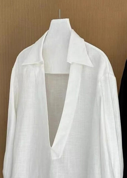 Effortlessly Elegant Blouse with a Timeless Design