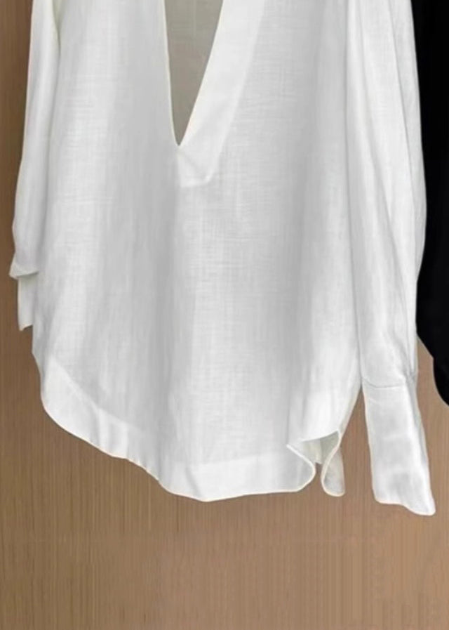 Effortlessly Elegant Blouse with a Timeless Design