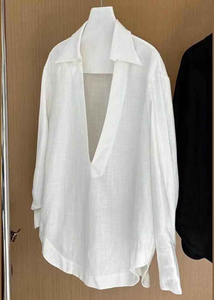 Effortlessly Elegant Blouse with a Timeless Design
