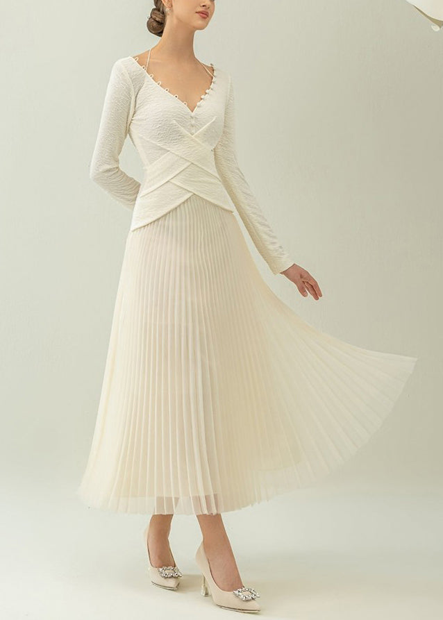 Effortlessly Elegant Dress with a Timeless Design