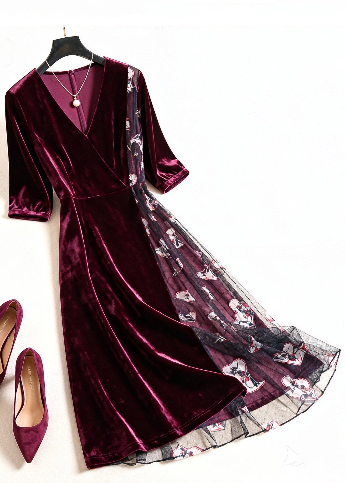 Beautifully Crafted Dress in a Classic Style