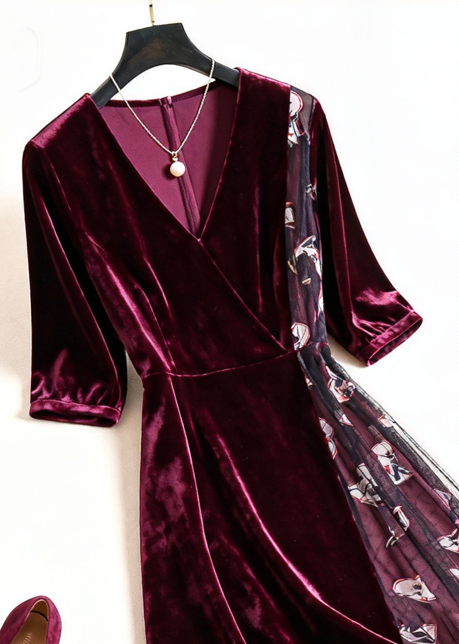 Beautifully Crafted Dress in a Classic Style
