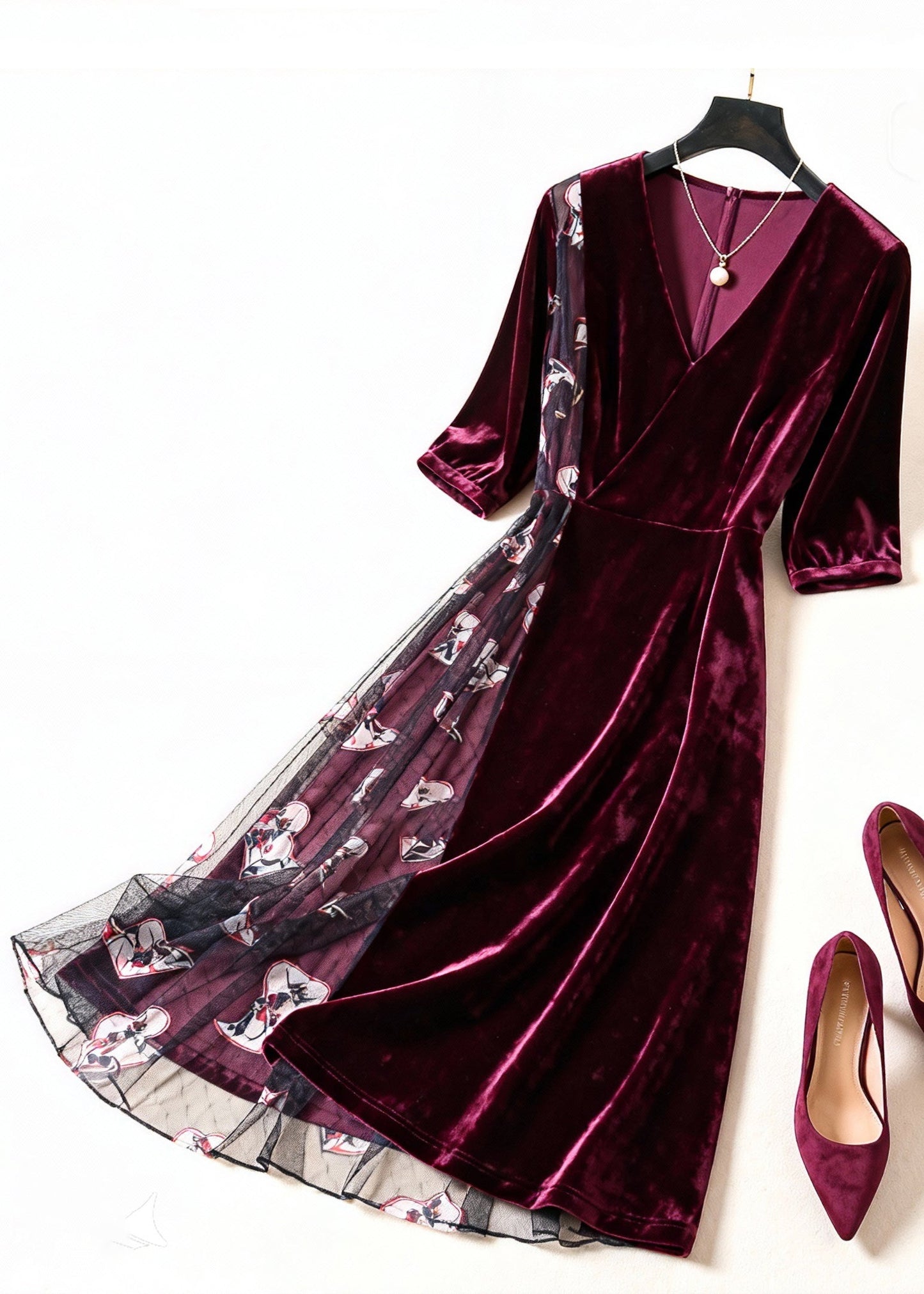 Beautifully Crafted Dress in a Classic Style