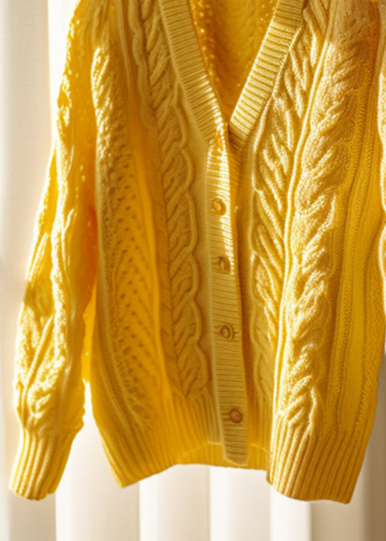Beautifully Crafted Cardigan in a Classic Style