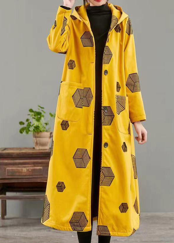 Gracefully Styled Coat for Any Occasion