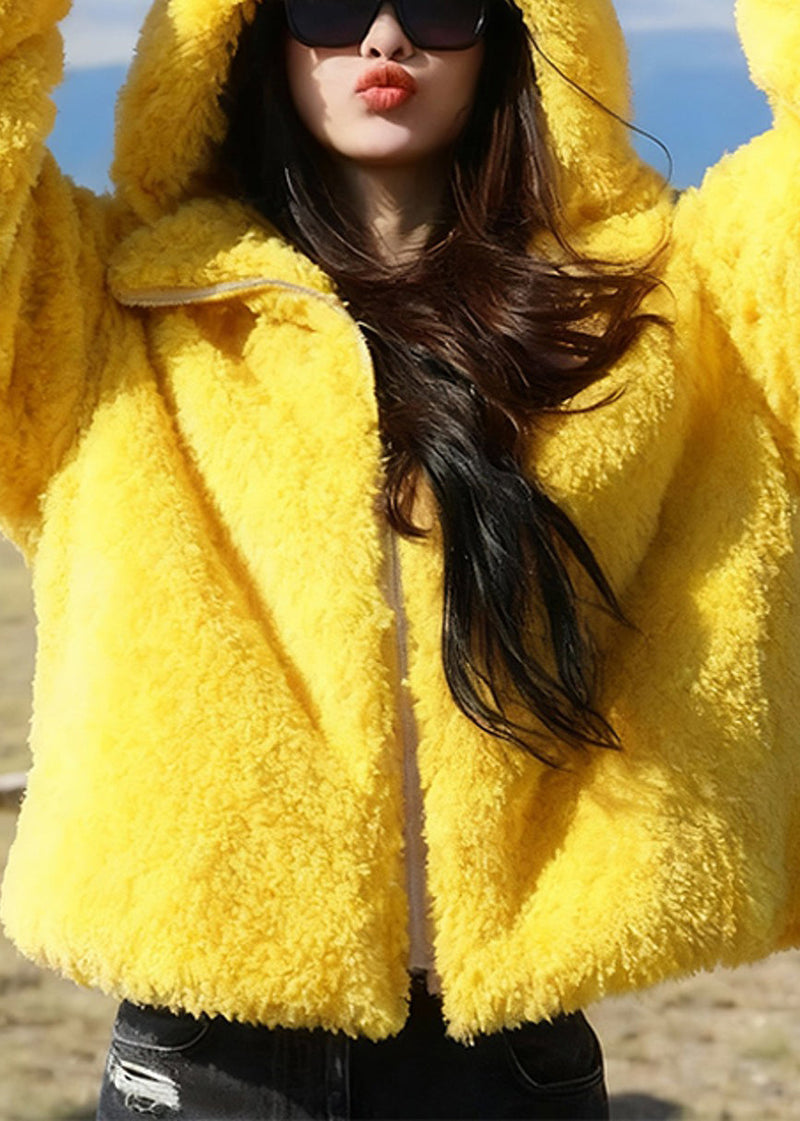 Gracefully Styled Coat for Any Occasion