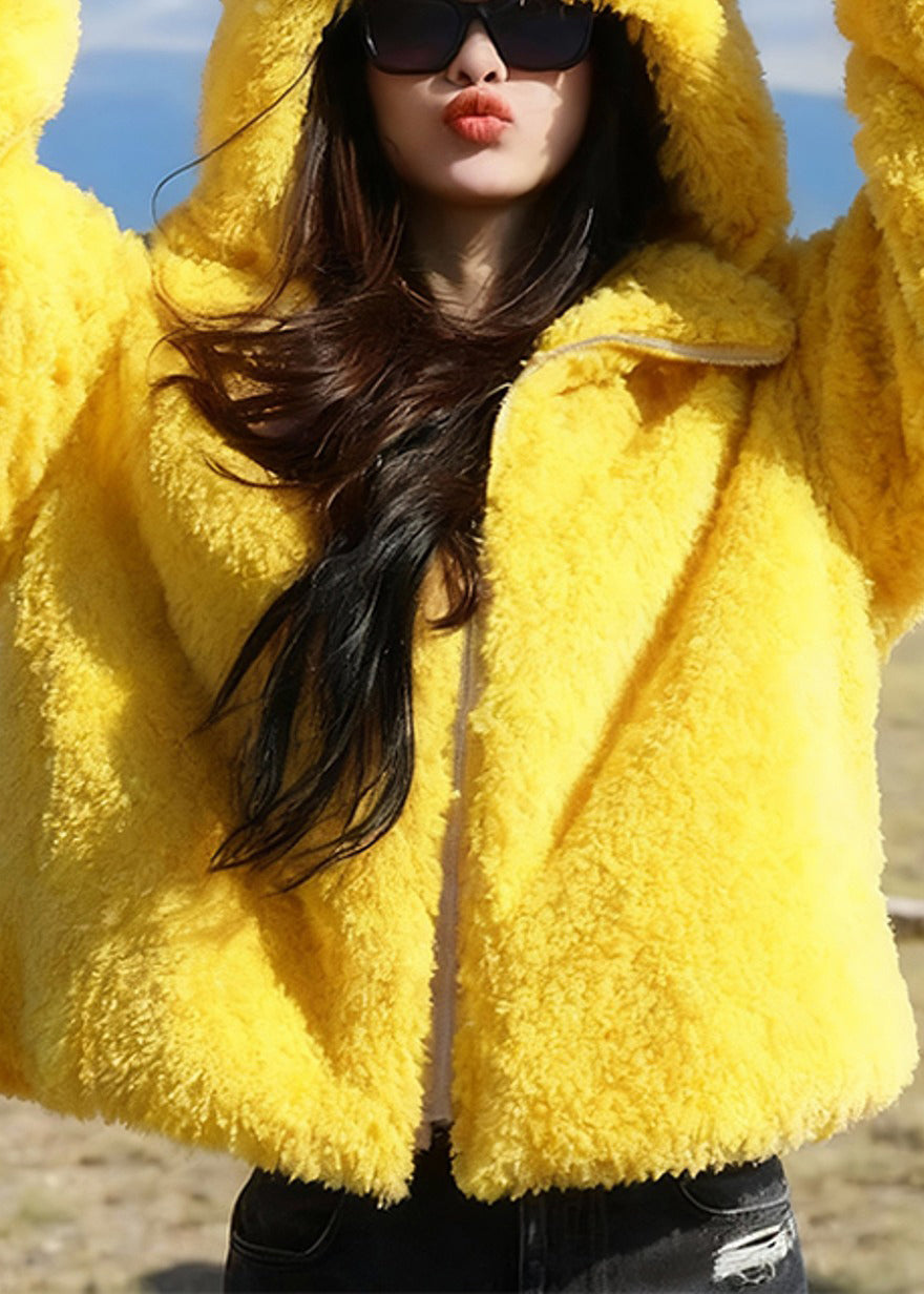Gracefully Styled Coat for Any Occasion