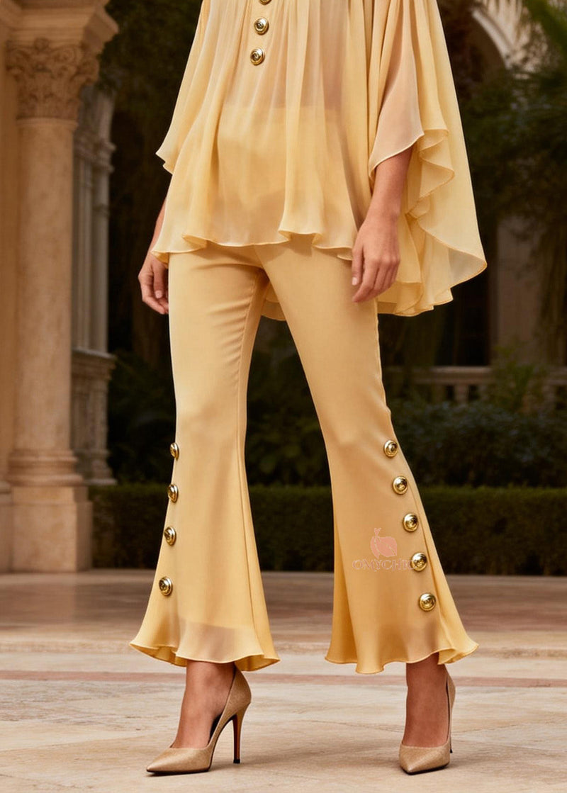 Effortlessly Elegant Garment with a Timeless Design