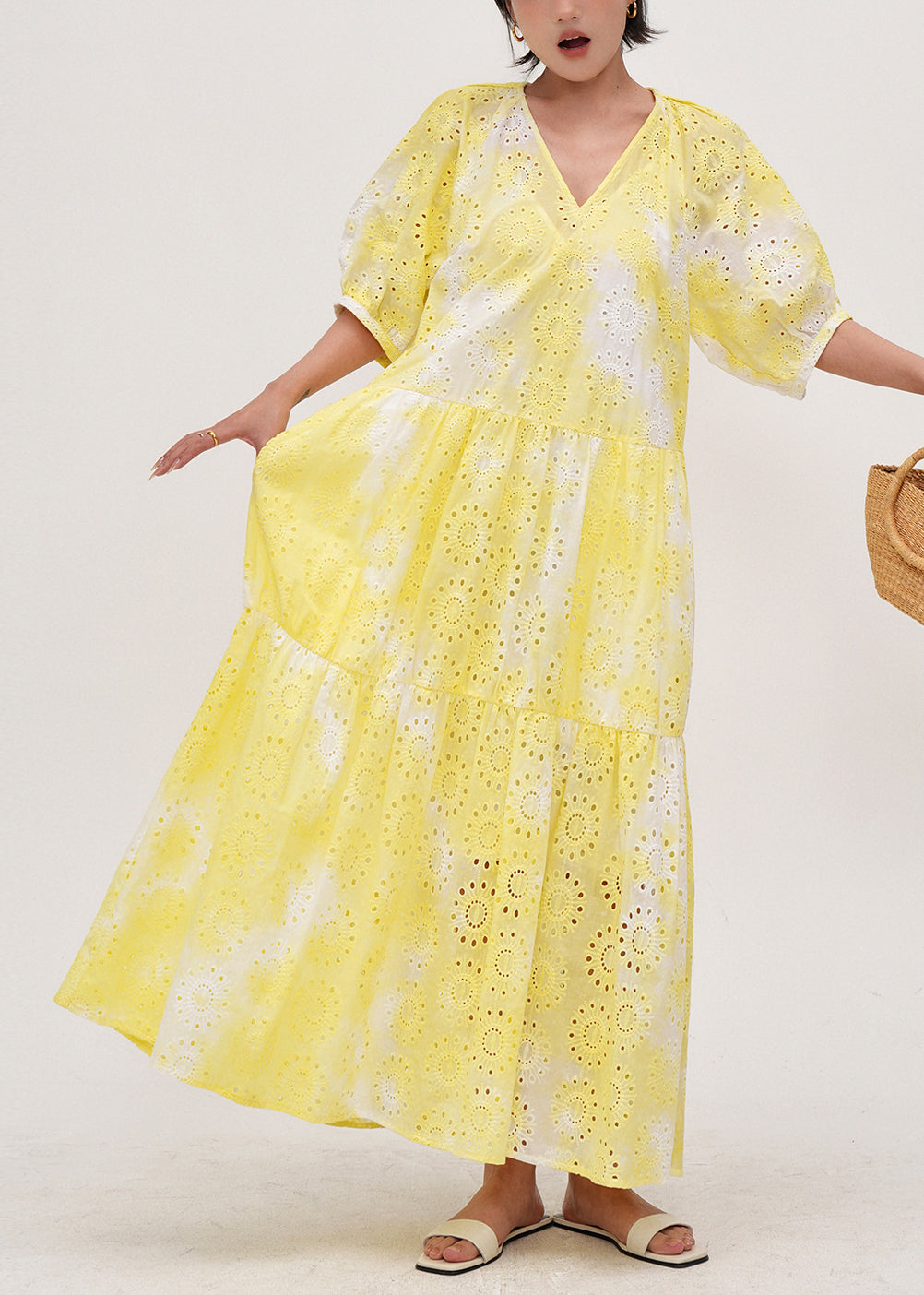 Beautifully Finished Dress in a Timeless Design