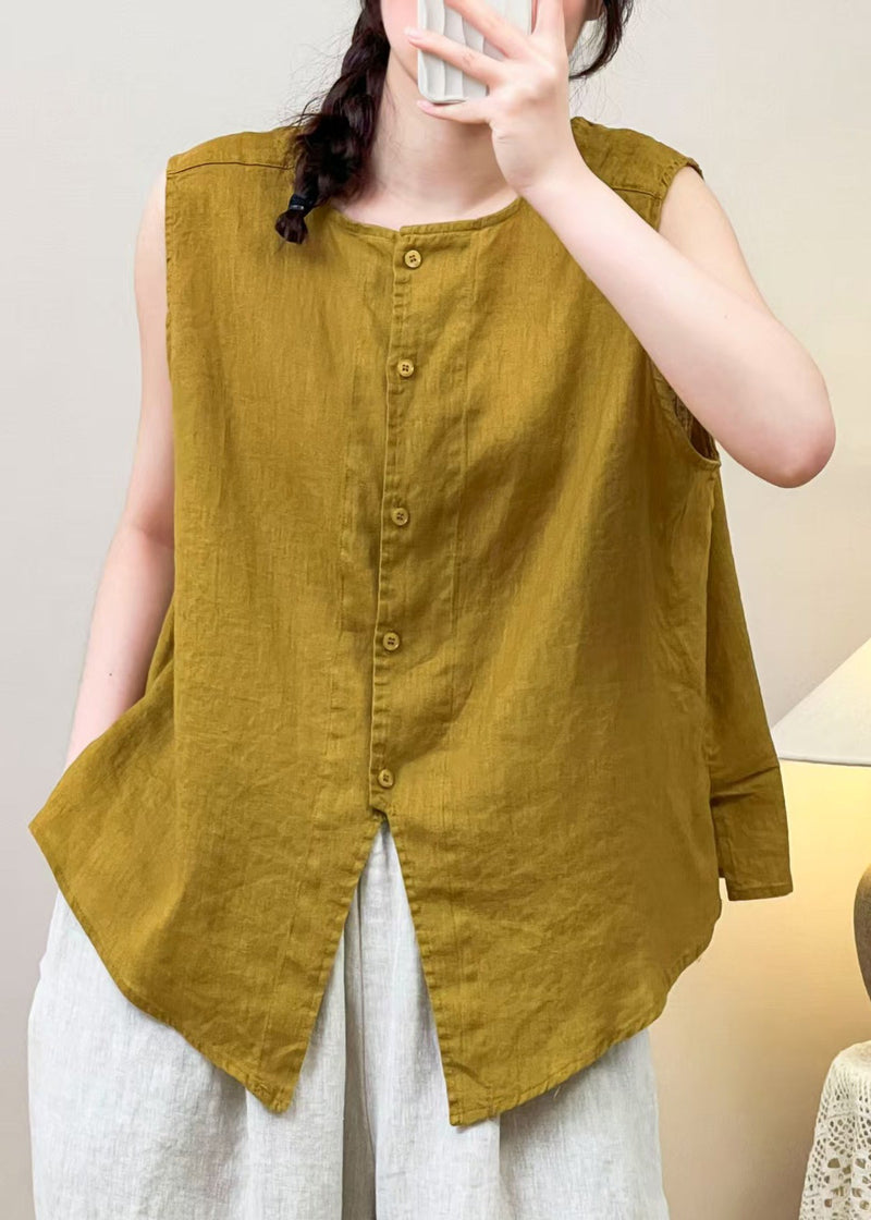 Classic Vintage Blouse with a Flattering Fit