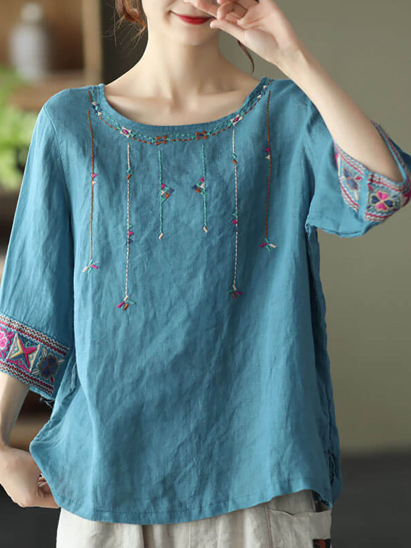 Well Tailored T-Shirt with a Graceful Silhouette