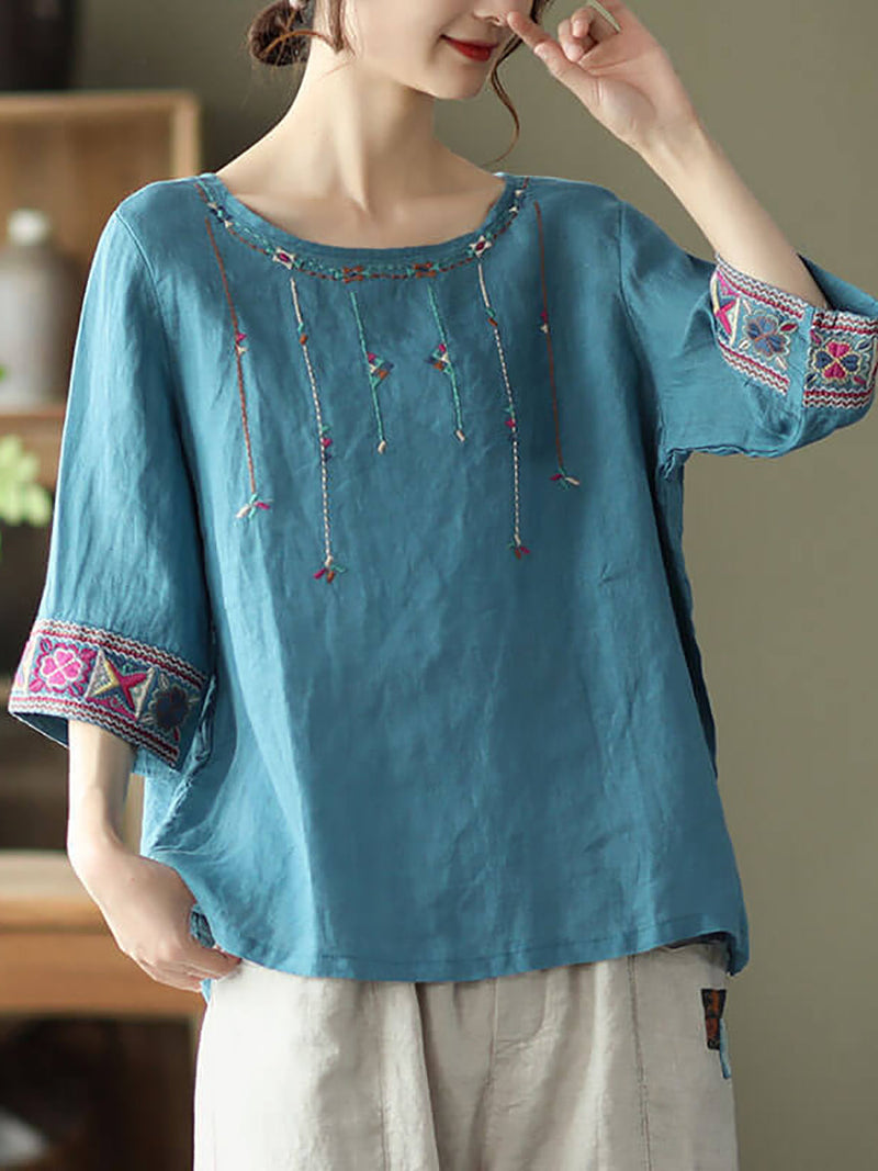 Well Tailored T-Shirt with a Graceful Silhouette