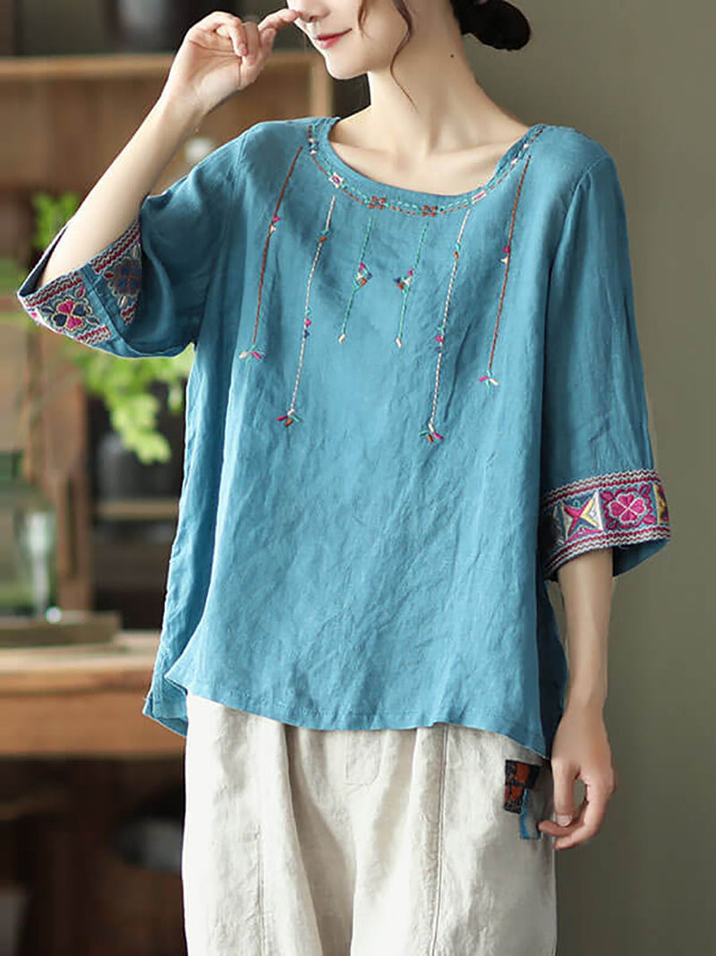 Well Tailored T-Shirt with a Graceful Silhouette
