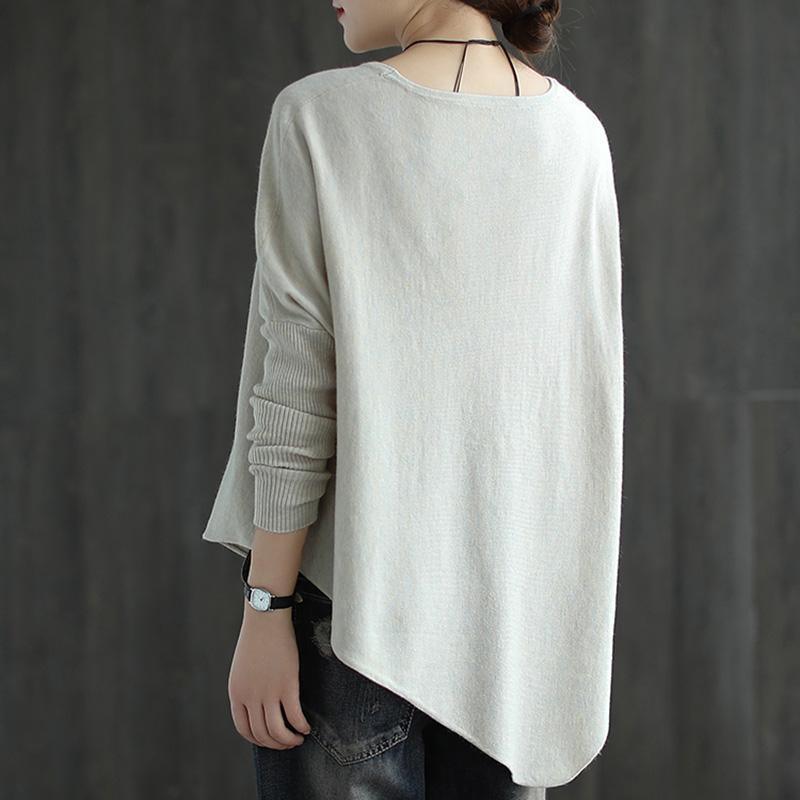 Effortlessly Elegant Sweater with a Timeless Design
