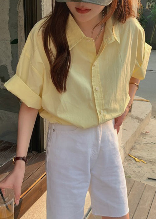 Classic Vintage Shirt with a Flattering Fit