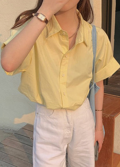 Classic Vintage Shirt with a Flattering Fit