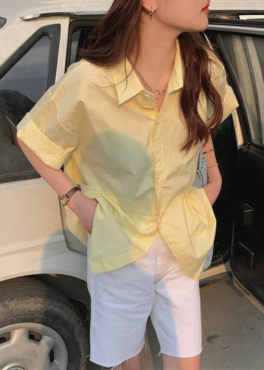 Classic Vintage Shirt with a Flattering Fit