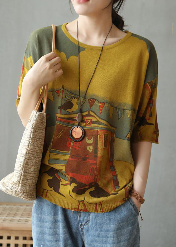 Well Tailored Top with a Graceful Silhouette