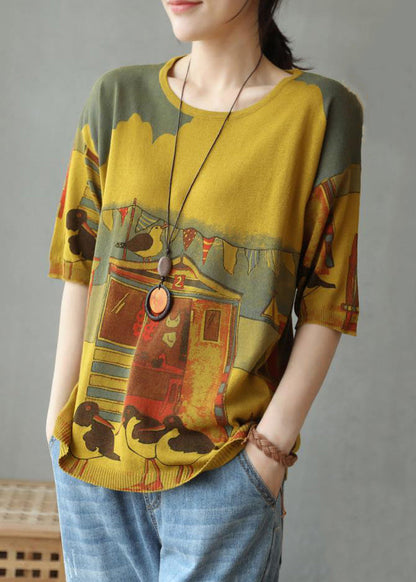Well Tailored Top with a Graceful Silhouette