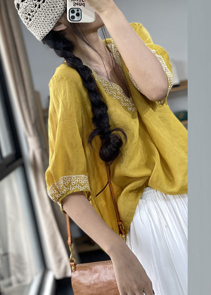 Effortlessly Elegant Shirt with a Timeless Design
