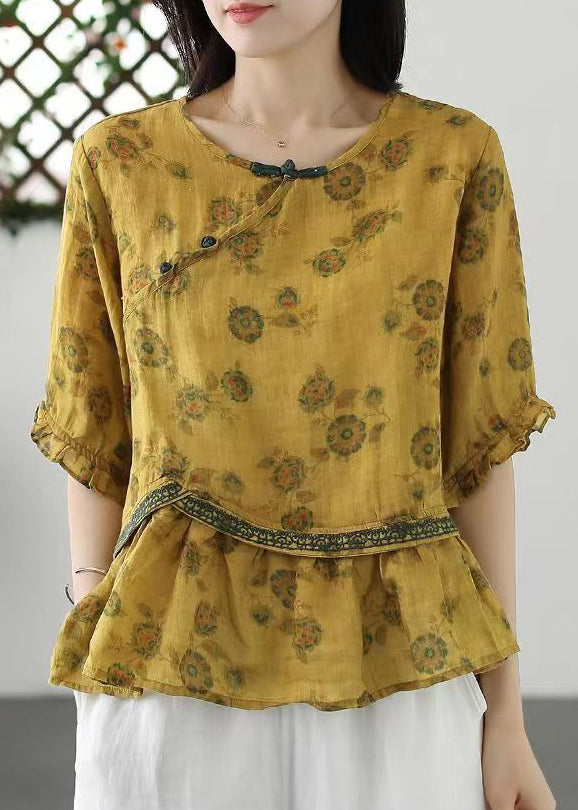 A Vintage Style Top with Delicate Timeless Details