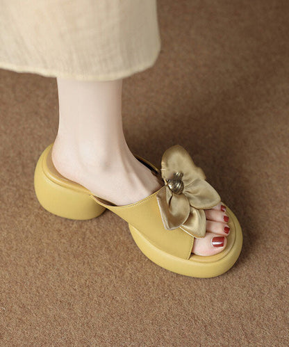 Graceful Orthopedic Sandals for Modern Look