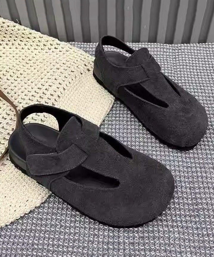 Graceful Orthopedic Flats for Modern Look