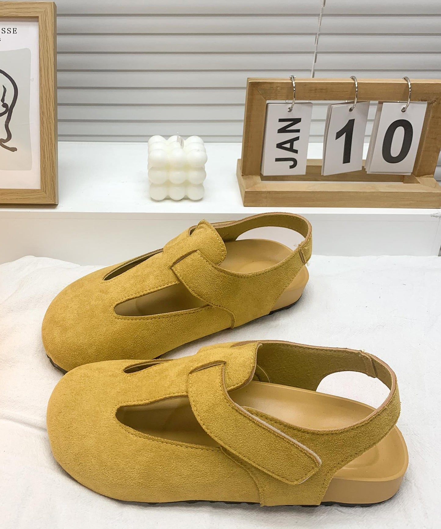Graceful Orthopedic Flats for Modern Look