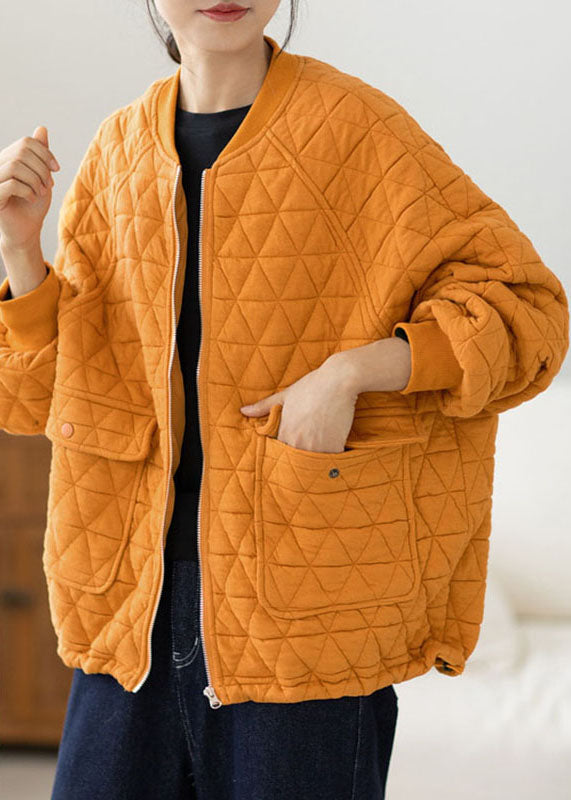 Well Tailored Coat with a Graceful Silhouette