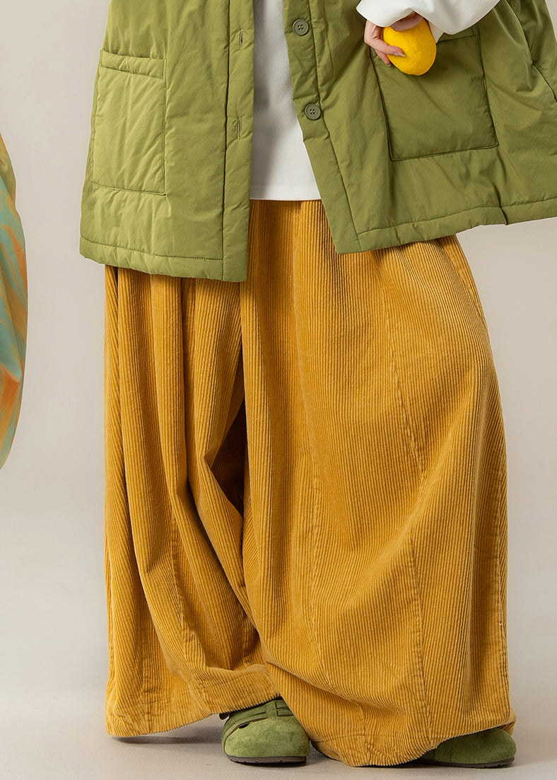 Well Tailored Pants with a Graceful Silhouette